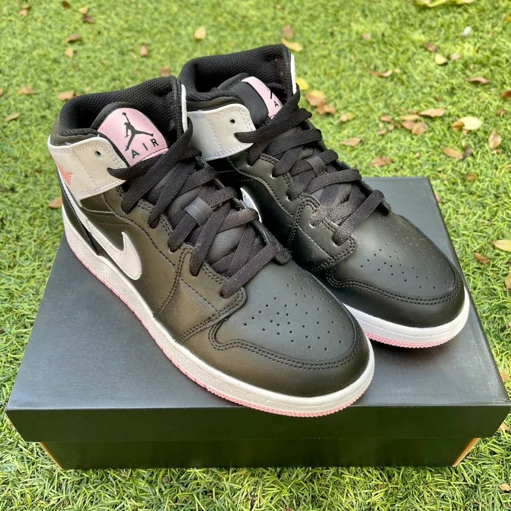 Nike Air Jordan 1 Mid black pink shoes - Picture 3 of 4